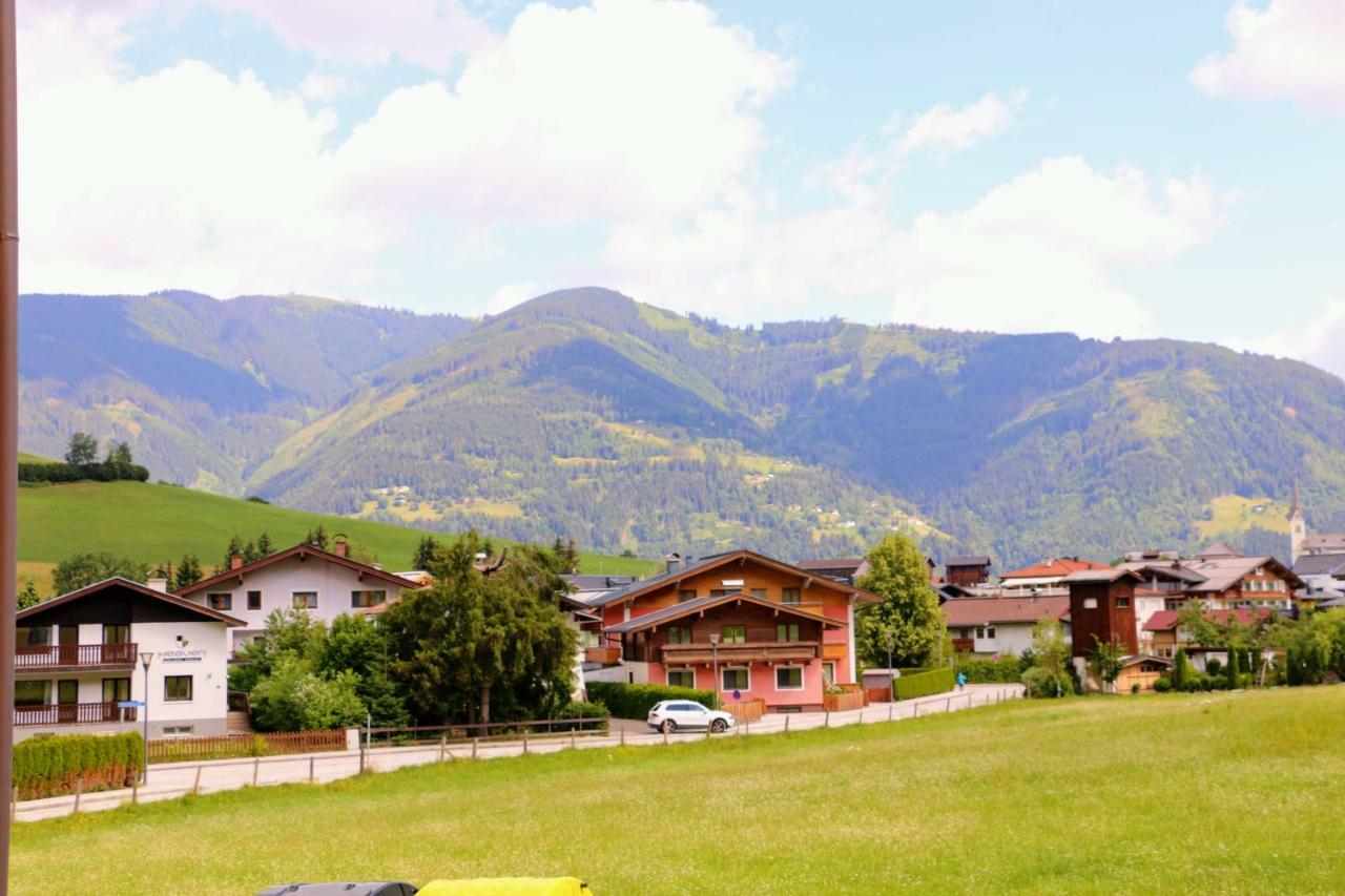 Green Wall Apartment Kaprun Exterior foto